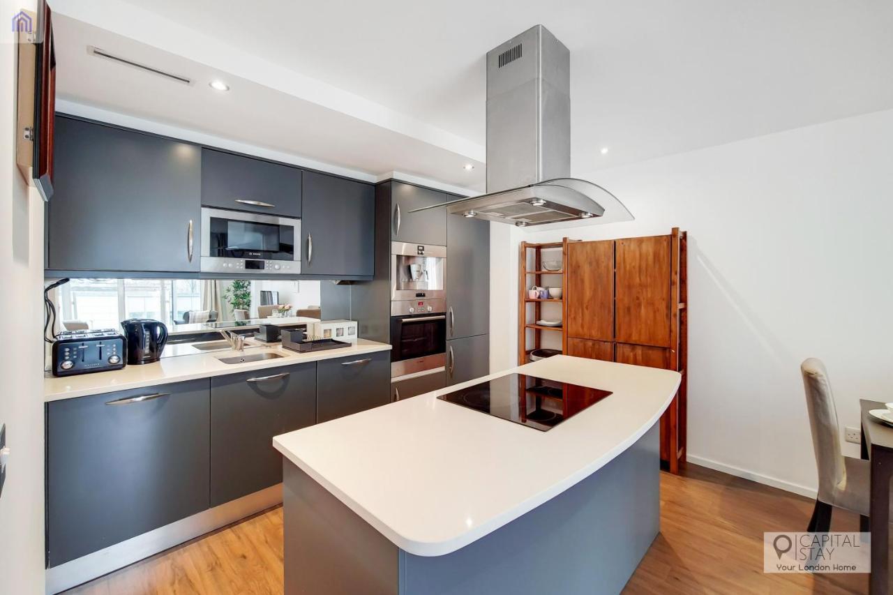 Fully Serviced Two Bed By Excel & O2 * London