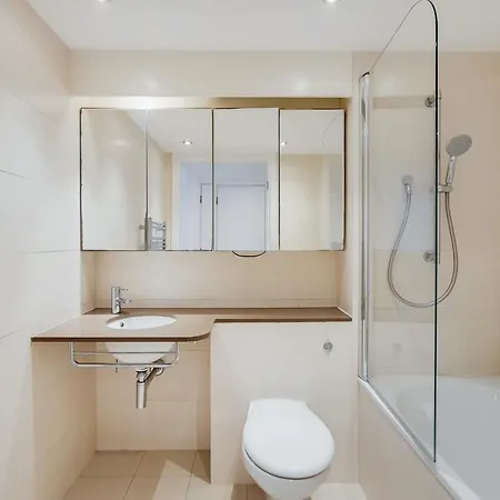 Fully Serviced Two Bed Apartment By Excel & O2 London Exterior photo