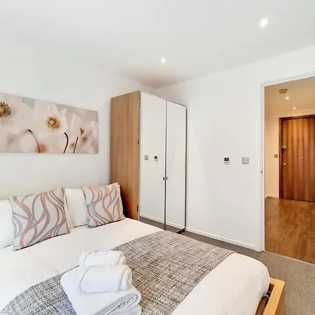 Fully Serviced Two Bed Apartment By Excel & O2 London Exterior photo
