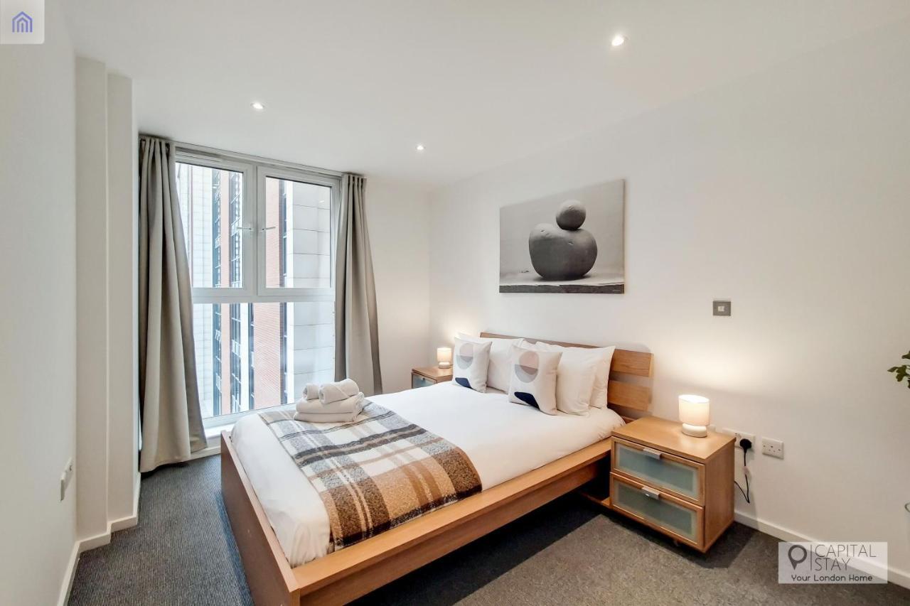 Fully Serviced Two Bed By Excel & O2 Apartment *